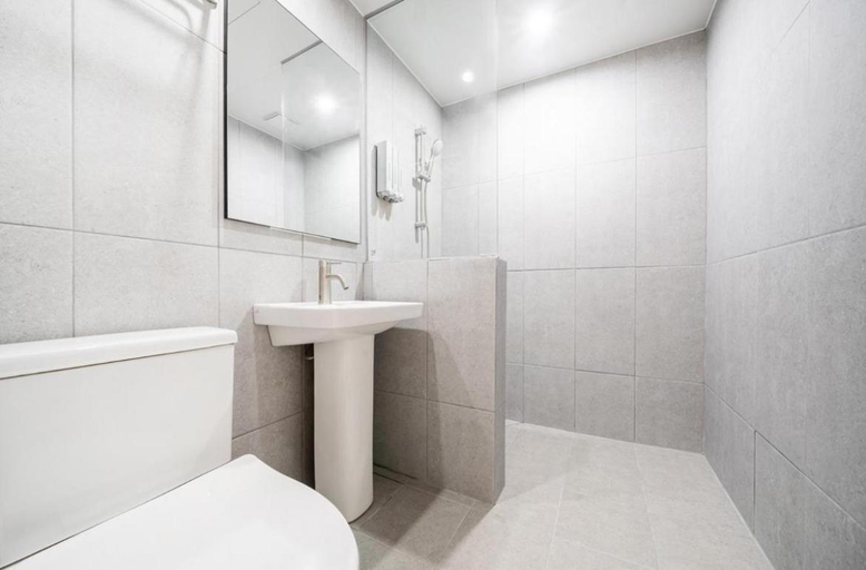 Bathroom 3, Hotel Yam Sangmu, Gwangsan