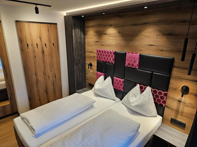Bedroom 2, Chalet in Zillertal near Ski Slopes, Schwaz