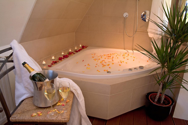 Bathroom 3, Laurentius Boutique-Hotel, Main-Tauber-Kreis