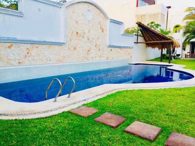 Others 4, Playacar - Superior Comfort Room With Swimming Pool Air Conditioning and Parking, Cozumel
