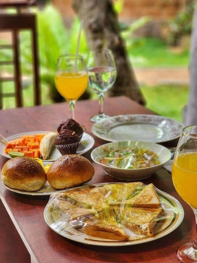 Food & Drinks 5, Sky View Cabin Unawatuna, Habaraduwa