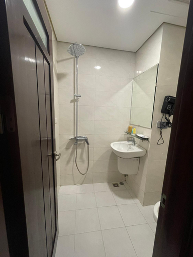 Bathroom, Hoang gia HOTEL, Hoàng Mai