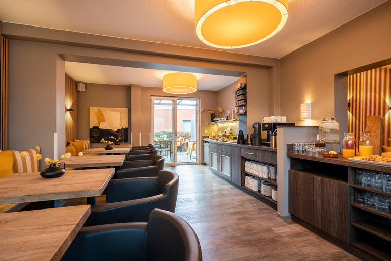 Food & Drinks 2, Hotel Tide42, Leer