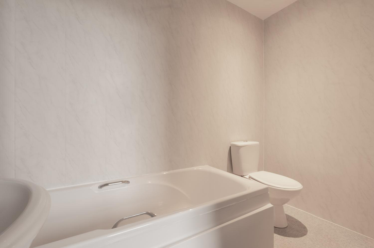 Bathroom 4, Moonside Rooms, Lincolnshire