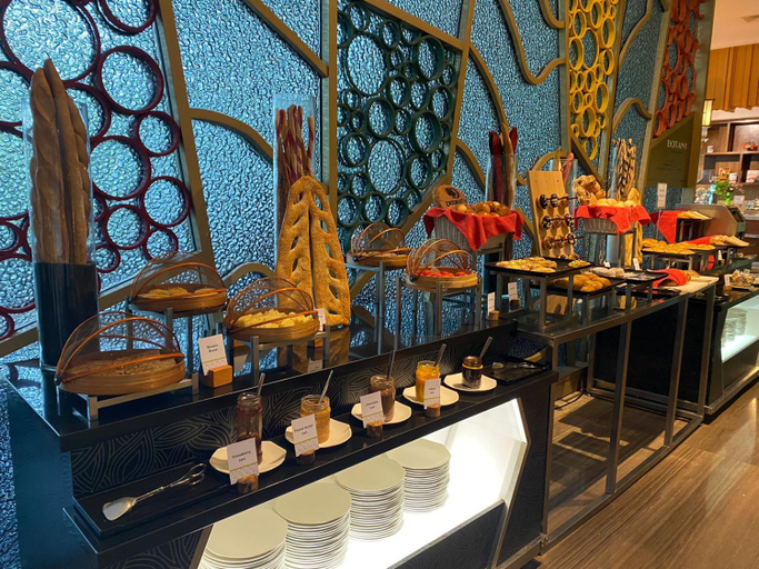 Food & Drinks 5, DoubleTree by Hilton Jakarta Kemayoran, Jakarta Utara