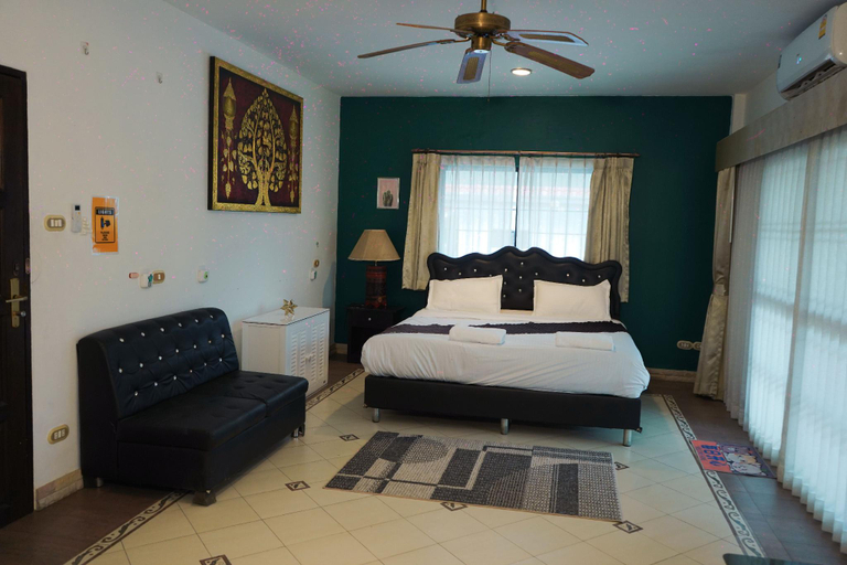 Bedroom 3, The Royal Adobe Pattaya, Pattaya