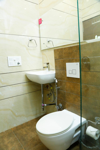 Bathroom 4, Hotel Bahl Regency, Panchkula