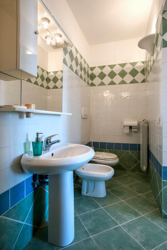 Bathroom 3, Hotel Villaggio dei Pescatori, Latina