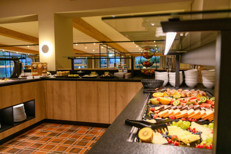 Restaurant 2, BERGlassig Hotel - Halbpension Plus inkl Getranke, Regen