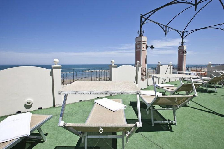 Others 5, Hotel Aurora, Rimini