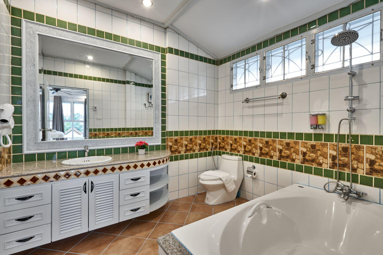 Bathroom 4, SIAM GALA, Pool/Sauna/Snooker/Karaoke Room/BBQ, Pattaya