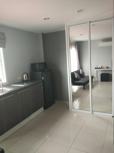 Bathroom 3, Asia's Beach Apartments, Sattahip