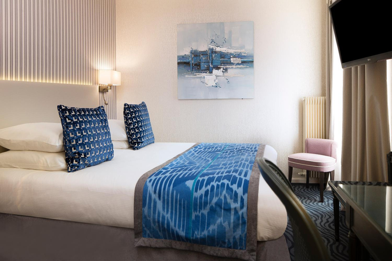 Bedroom 2, Victor Hugo Paris Kleber, Paris