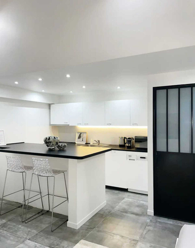 Dining, Beautiful Apartment Close to the Galeries Lafayette, Paris