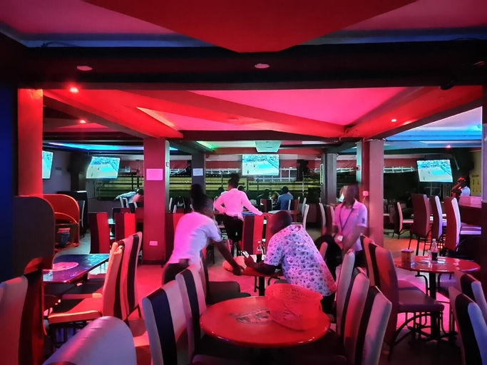 Interior, Hotel Lexur, Nyaribari Chache