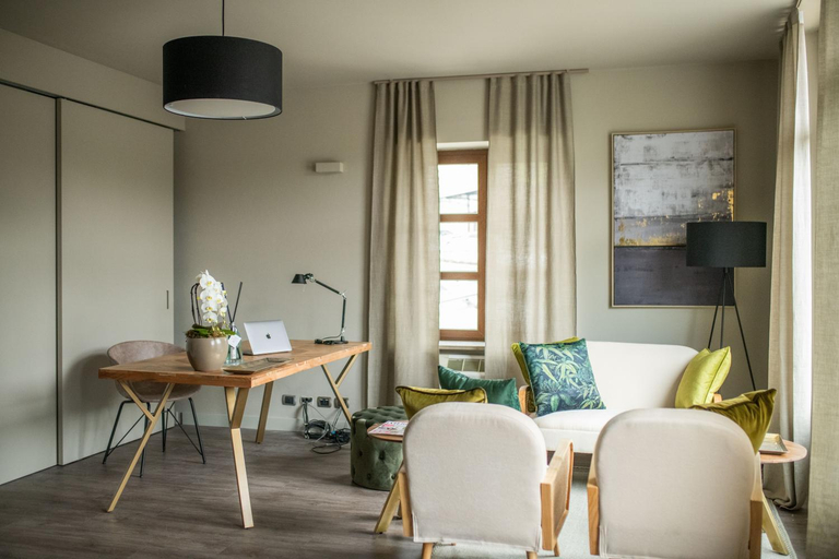 Others 4, Hotel Trepiasi, Cuneo