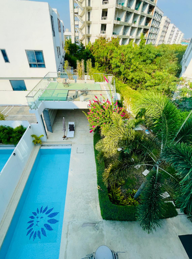 Swimming pool, Youth Journey Six-Bedroom Pool Villa, Pattaya