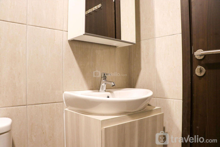 Bathroom 4, BestChoice and New 2BR at Citra Living By Travelio, Jakarta Barat