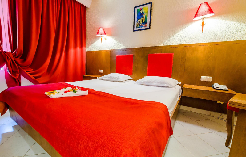 Bedroom 3, Houria Palace Hotel, Hammam Sousse