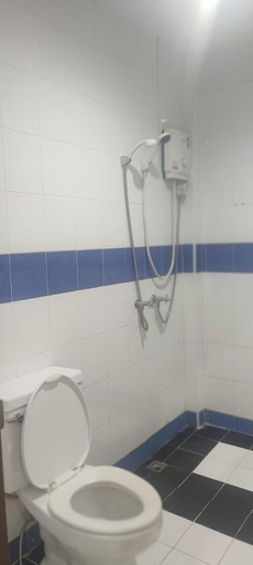 Bathroom 4, Leisure Residence, Pattaya