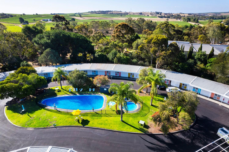Sport & Beauty 5, The Lyndoch Motel, Barossa