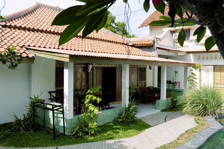 Others 3, Villa Tria Laweyan Solo, Solo
