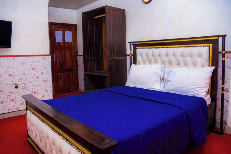 Bedroom, Hôtel La Rochelle, Wouri