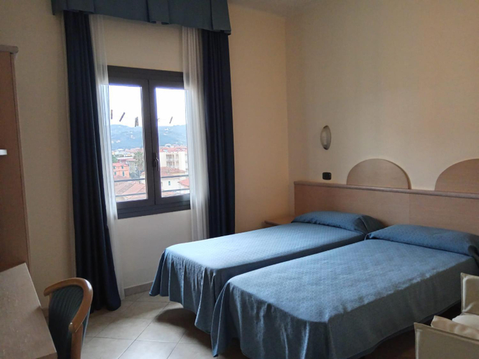 Bedroom 2, Hotel Europa, Imperia