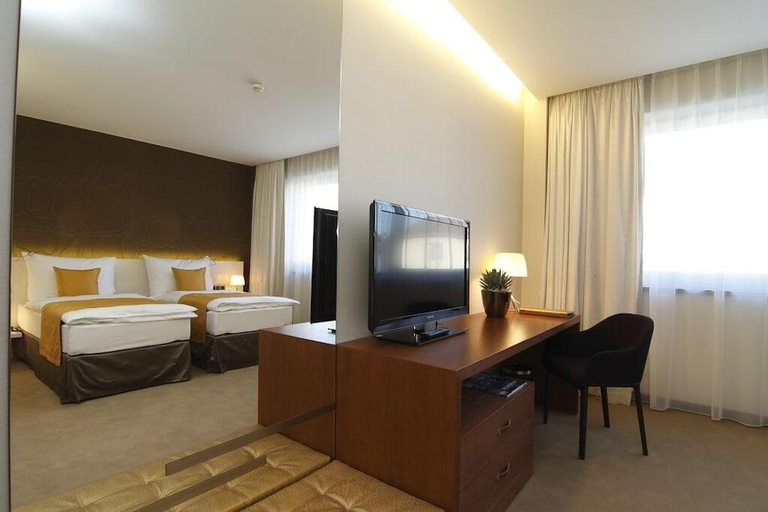 Bedroom 3, Mikado Hotel, Nitra