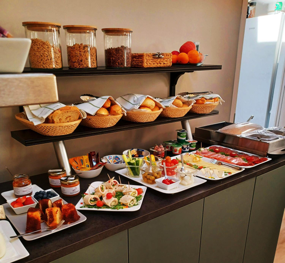 Food & Drinks 4, Indium City Panzió, Eger