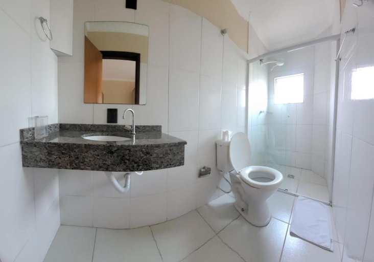Bathroom 3, Hotel Globo, Cianorte