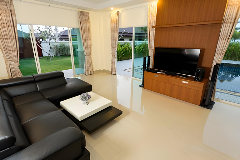 Public Area 3, Unique Pool Villa, Pattaya