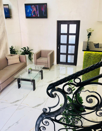 Public Area 2, Bolero plus, Mukachivs'ka