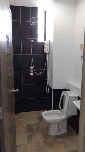 Bathroom 5, Baan der Bruyn, Pattaya
