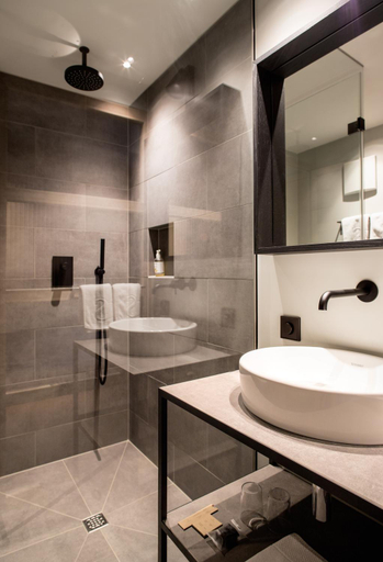 Bathroom 4, Biohotel Schwanen, Bregenz