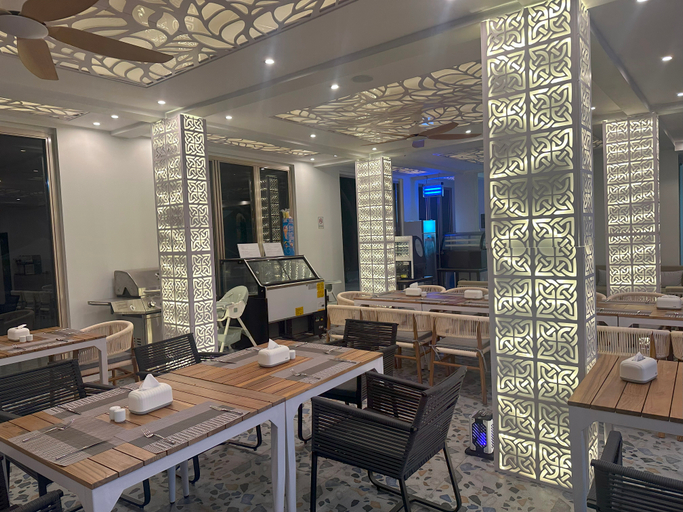 Food & Drinks 5, Avyanna Gulhi Beach Hotel