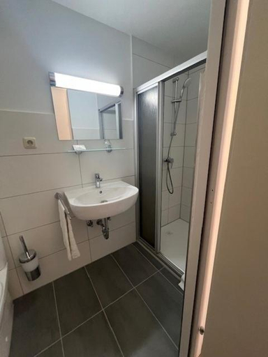 Bathroom 5, Post 15, Braunau am Inn