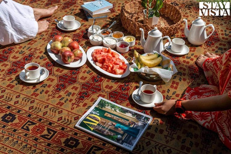 Food & Drinks, StayVista at Swiss Chalet - Riverside villa in Tangmarg, Baramulla