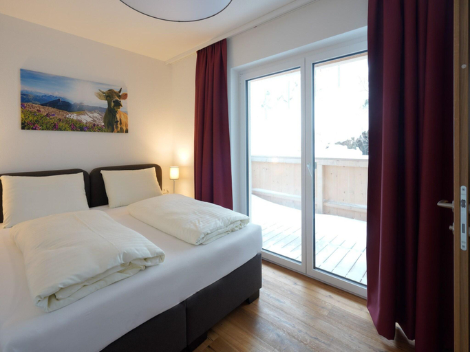 Bedroom 4, Kitzbuhel Alpine Lodge With Private Infrared Sauna, Zell am See
