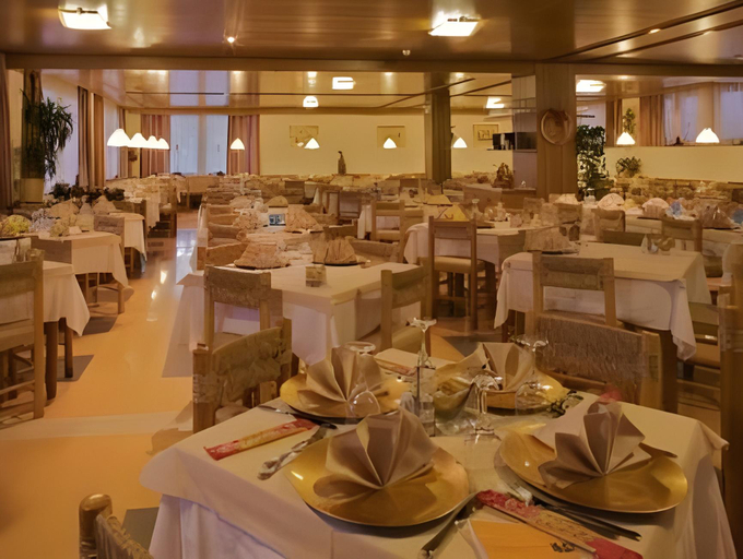 Food & Drinks 5, Hotel Villaggio Nevada, Trento