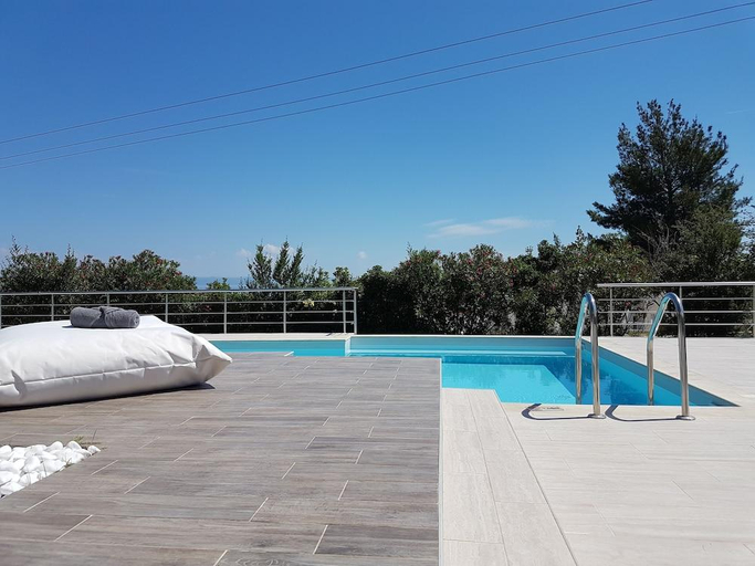 Sport & Beauty 2, Luxurious Villa Anna Maria, Central Macedonia