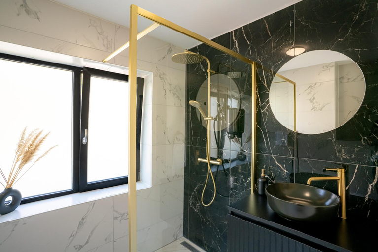 Bathroom 4, Hotel Janssen, Valkenburg aan de Geul