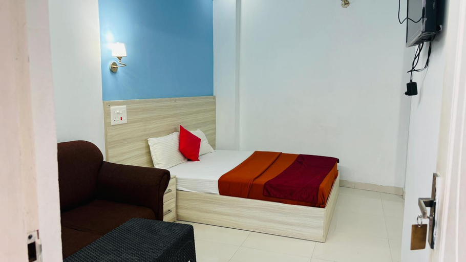 Others 4, Safariya Forest Inn, Theni