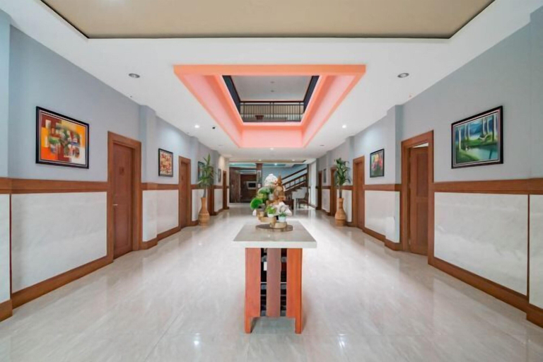 Interior 5, Sans Hotel Budaya Cirebon, Cirebon