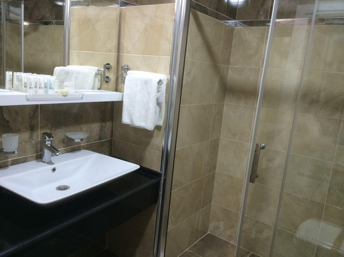 Bathroom 4, SennaCity Hotel, Merkez
