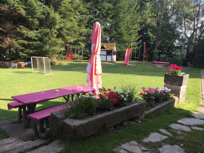 Others 5, Chalet in Ore Mountains near Ski Slopes, Sokolov