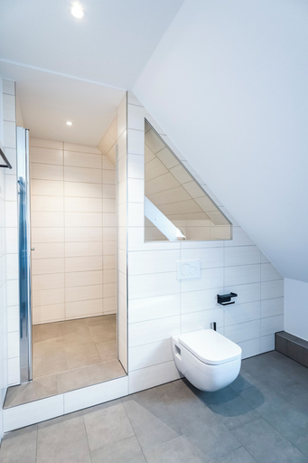 Bathroom 5, Hotel Sandkorn, Nürnberg