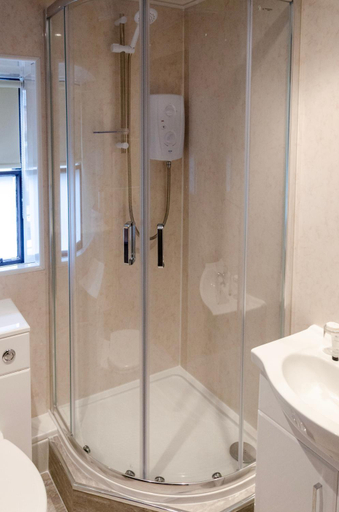 Bathroom, Thrums Hotel, Kirriemuir, Angus