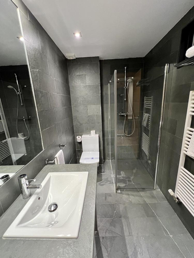 Bathroom 3, Duero Hotel, Valladolid