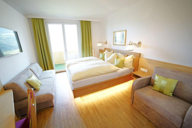 Bedroom 3, Hotel Glocknerhof, Spittal an der Drau